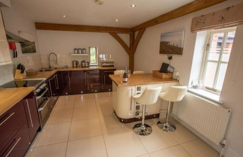 The Old Barn, Newclose Farm - Photo 13