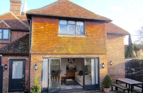 Hesmonds Oast Lodge - Foto 1