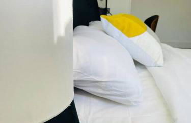 Stunning huge openplan 2Bed flat - Photo 20