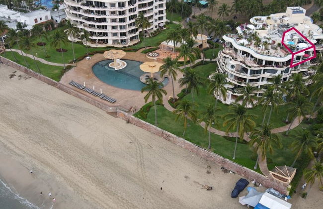 Ocean Front Penthouse Pool Sleeps 8 People - Foto 28