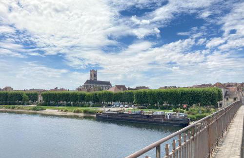 Et au pied coule une rivière, situation et vue idéales - Foto 32