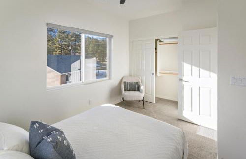 FLG Retreat - Modern Home with Mountain Views - Foto 17