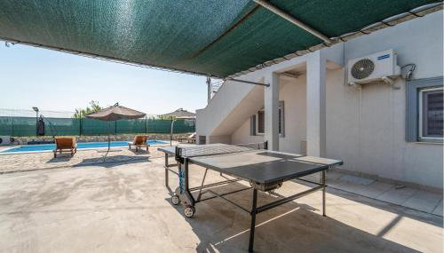 Four-Bedroom Holiday Home In Islam Latinski - Foto 4