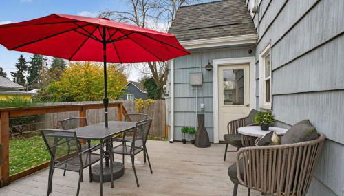 Warm and Inviting 3BR Craftsman with Big Kitchen - Foto 5