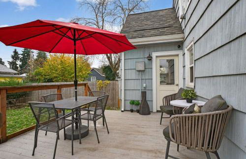 Warm and Inviting 3BR Craftsman with Big Kitchen - Foto 5