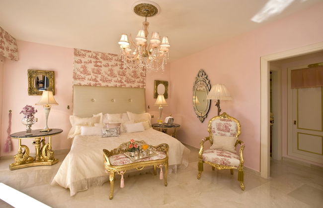 Royal Roman Empire - Photo 6