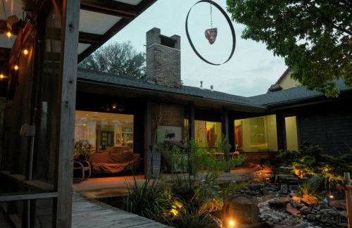 Luxe Dallas Estate Nearly Half Acre Skyline Views - Foto 68