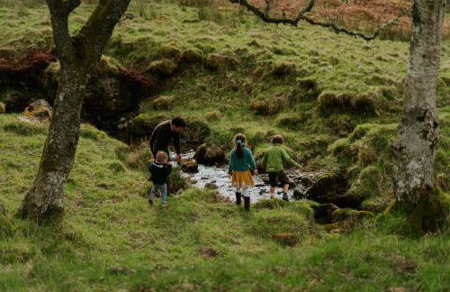 Traditional Highland lodge restored in the spirit of rural living, set in a wild landscape - NATURE ADVENTURE NURTURE - Foto 19