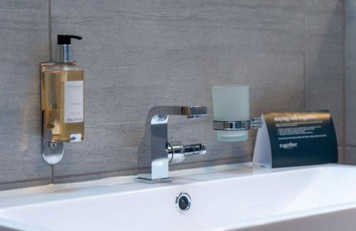 Trewhiddle Retreat V3 by Together Travel - Luxury 4-Bedroom Villa - Foto 35