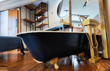 O Refúgio 202 Loft Exclusivo com Banheira Vitoriana em Gramado - Foto 4