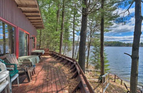 Lakefront Hartford Cabin with Canoe and Boat Ramp - Foto 1