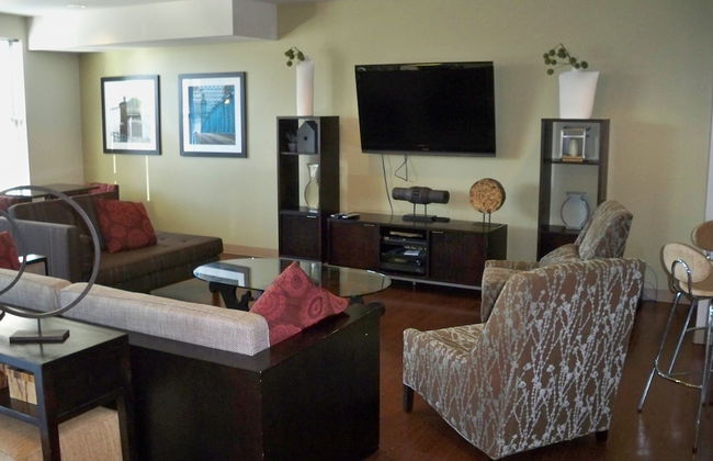 Bridgestreet at Current at the Banks - Photo 12