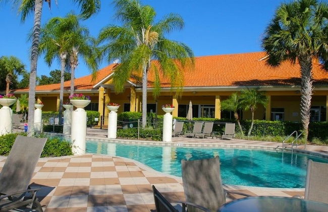 Luxury Villa With Large Private South Facing Pool 4 Bedroom Townhouse by RedAwning - Photo 15