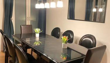 Altstadt 2 bedroom 10-12 beds 15 Min Messe - Foto 2