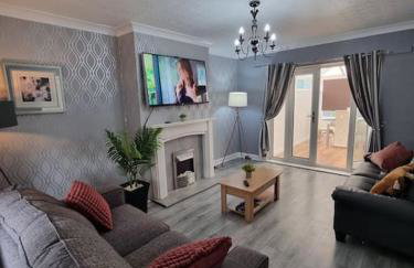 Comfy stays, Rotherham for contractors & Families, spacious, conservatory, free parking, wifi, 3BDR - Foto 59
