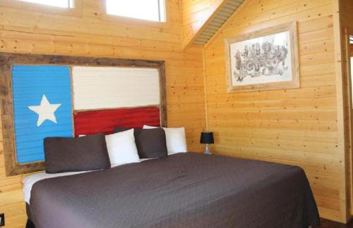 Log Cabin for Family Glamping Vacation near San Antonio - Foto 22