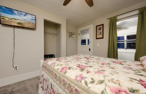 Promise Land Manor Historic home lake access, near parks and venues - Foto 43