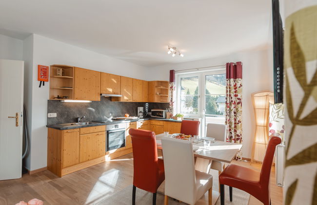 2 bedroom Apartment in Bad Hofgastein with garden - Photo 8