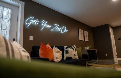 '"Luxury Mountain Getaway'" Sauna, Hot Tub, Massage Chair, Pool Table - Photo 64