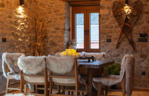 Chalet 1932 Boutique Mountain Chalet με Ιδιωτικό Hot Tub & Τζάκι - Photo 8