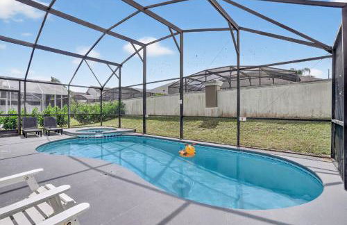 Luxury 4-Bedroom Home with Private Pool, Jacuzzi, AC, Wi-Fi, Cable TV, 5 Minutes from Disney - Foto 25