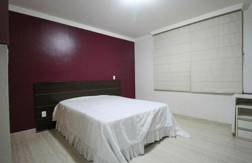 Casa com Piscina e Churrasqueira em Taguatinga - Foto 16