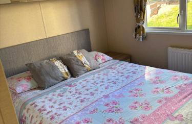 3 Bedroom, Sleep 6, Wi-Fi, Decking, Sea-View, Parking - Photo 18