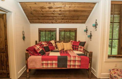 NEW FOREST COTTAGE W/GRILL & DECK:HIKE, FISH, GOLF - Foto 9