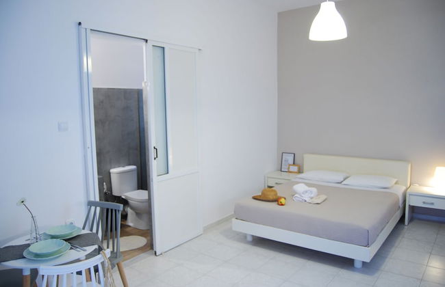 Galini Rooms & Apartments Syros - Photo 7
