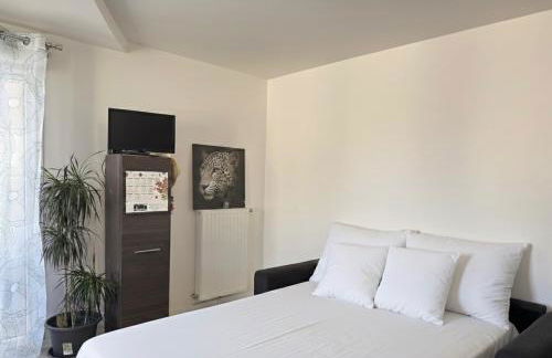 Le Cézanne - Paris et Aéroport CDG 20min - Balcon - Foto 6