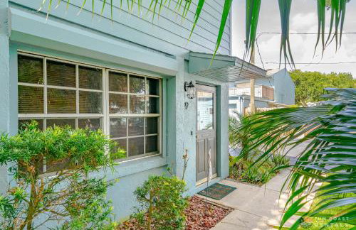 Flagler Avenue adjacent Dog Friendly Home with Garage! Stroll to the Beach! - Foto 7