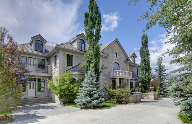 Ghost Lake Manor House - Foto 1