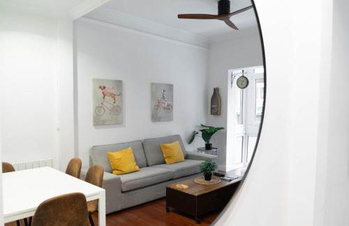 Acogedor y Familiar Central Guggenheim Bilbao - Foto 8