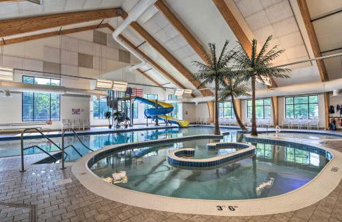 Indoor Pool Access Cabin in Lakes of the North! - Foto 2