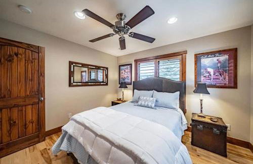 Upscale Hot Tub Wildlife Views - Photo 38