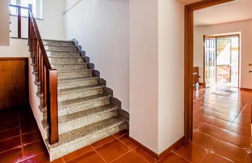 5 Bedroom Beautiful Home In Giove - Foto 24