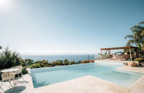 Villa Michaela con piscina privata e vista mare - Foto 7
