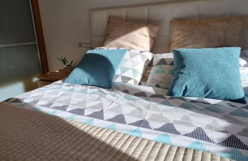 20A01 - Precioso apartamento con piscina y garaje - Foto 14