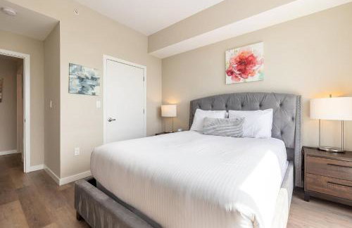 Gorgeous Apt w Harbor Views & Gym - Foto 8