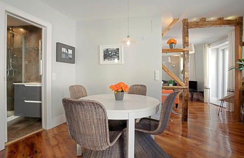 Duque-Chiado Downtown - Photo 28