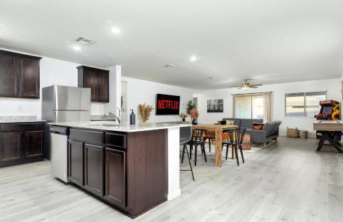 *Family Oasis*Shuffleboard*Backyard*Arcade*Garage* - Foto 3