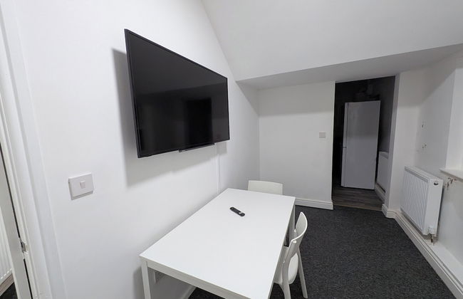 Comfortable Stay - Church Street Flat - Photo 16