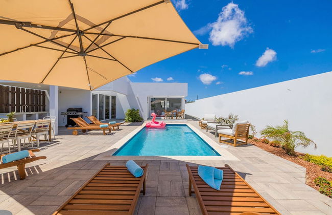 3BR 3BA Newly Built w Private Pool 5 min 2 Beach - Foto 5