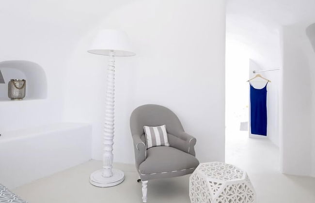 Kamini Santorini Luxury Villas - Photo 27