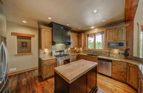 Bear Discovery Custom Tamarack Estate Home by Casago McCall - Donerightmanagement - Foto 57