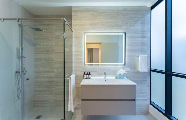 Arcadia Condo Suites - Photo 41