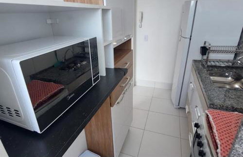 Apartamento aconchegante, linda vista e com garagem - Foto 6