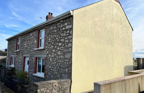 Homely Pembrokeshire Farmhouse - Foto 1