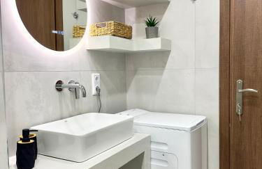 Hermes Luxury Apartment - Photo 15