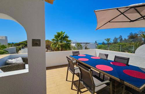 FLH Quinta das Salinas Triplex with Terrace & Pool - Photo 17